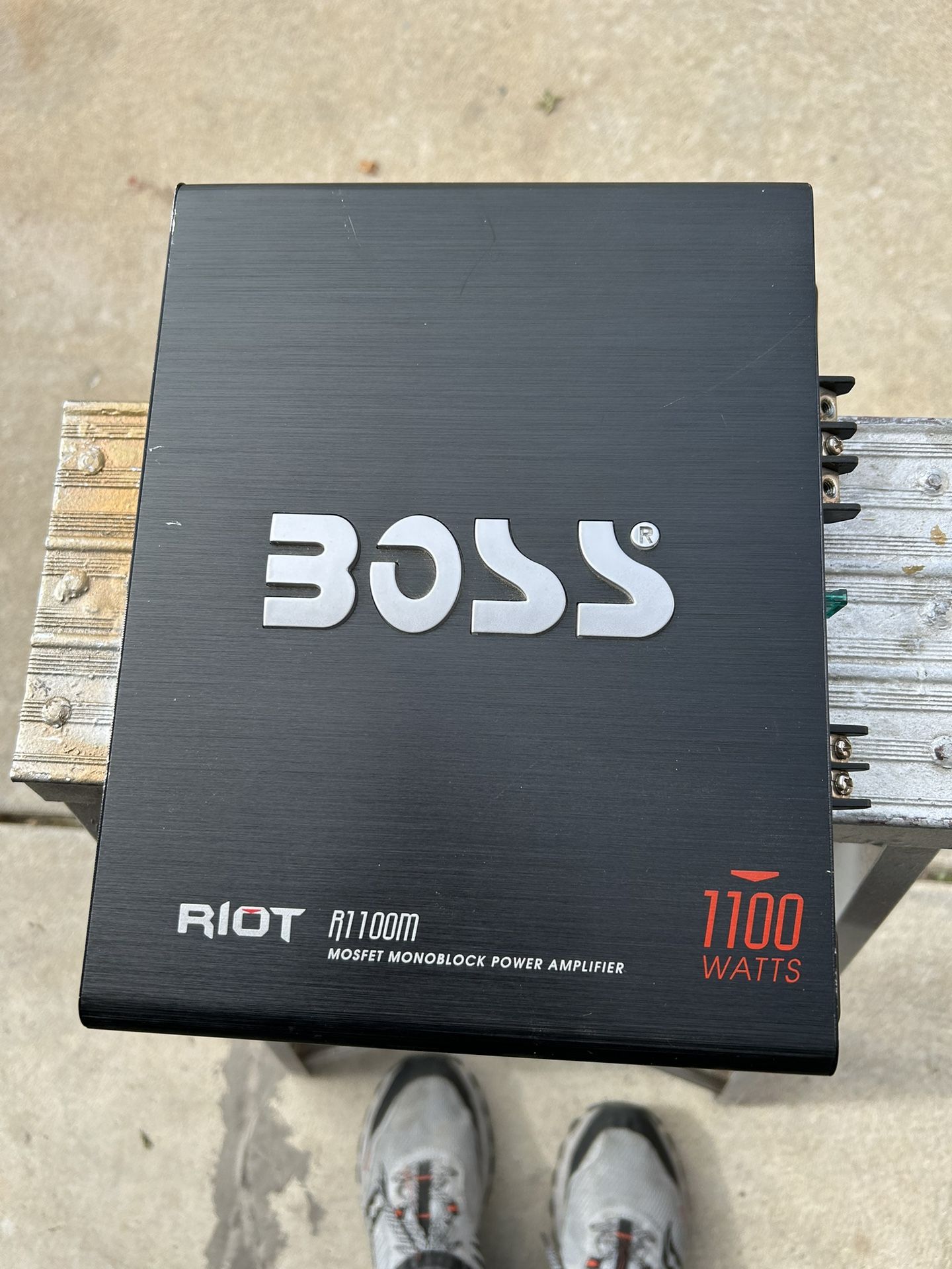 BOSS RIOT Power Amp 1100 Watts