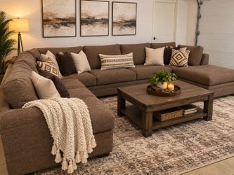 Sectional Sofa.( Bassett Brand)