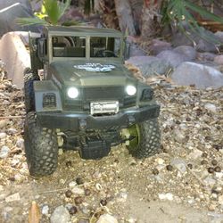 JJRC 1:16 Scale RC  Military Transporter Truck Like New!