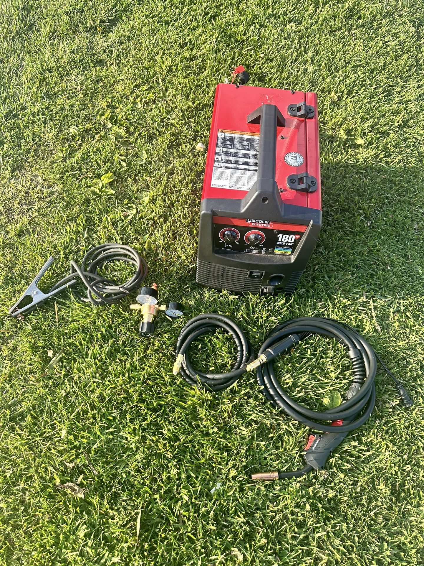 Lincoln electricWeld-Pak 180 Amp MIG Flux-Core Wire Feed Welder, 230V, Aluminum Welder with Spool Gun sold separately