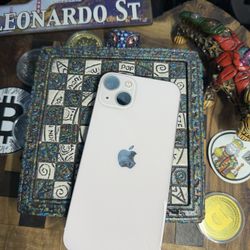 IPhone 13 128GB rose unlocked any carrier