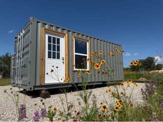 🧱 20’ Steel Utility Shed / Workshop / Office / Gym = $5,500 + Delivery