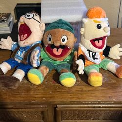 sml puppets 