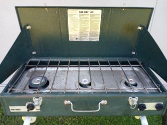 Coleman Propane 5428 three 3 Burner Stove