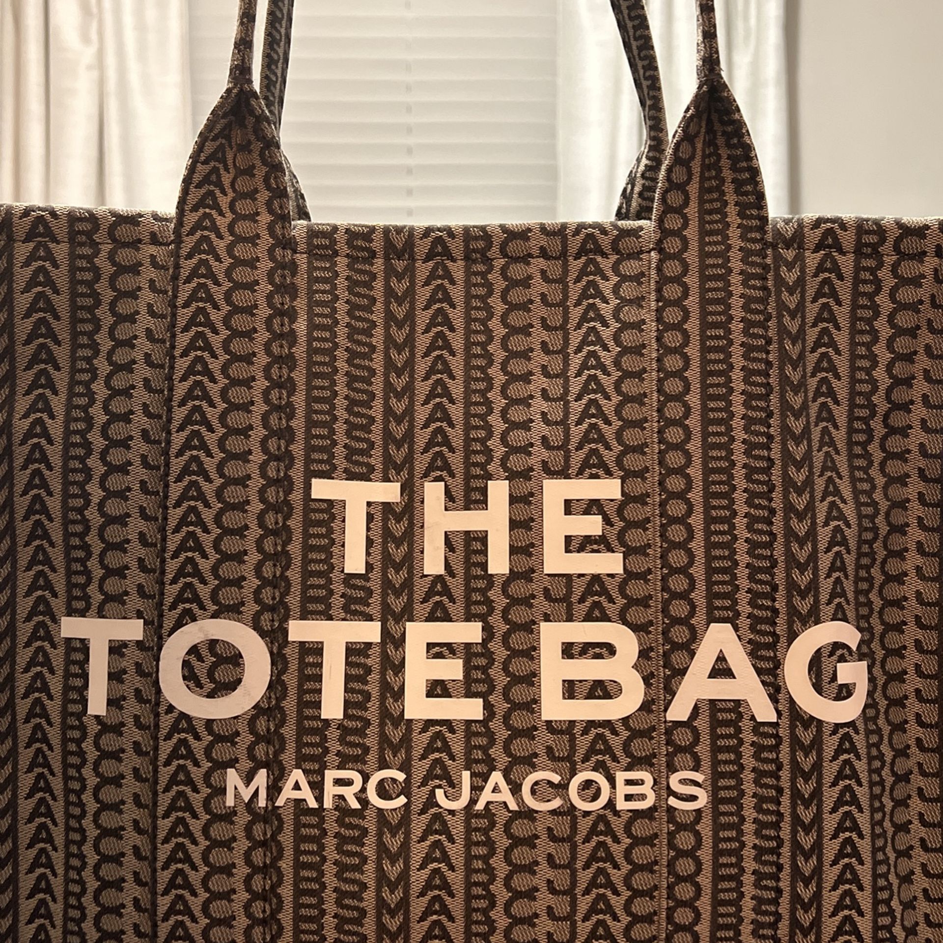 marc jacobs the monogram large