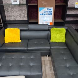 *Weekend Special!!!*---Stunning Ibiza Gray Leather Sectional Sofa W/Ottoman---Delivery And Financing Available🫡