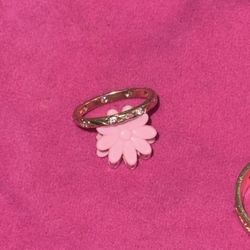 Women’s 18kt Diamond Ring