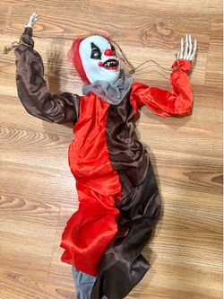 Halloween hanging clown prop