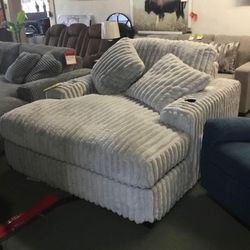 💺💺💺OVERSIZED Lounge Chair 💺💺💺