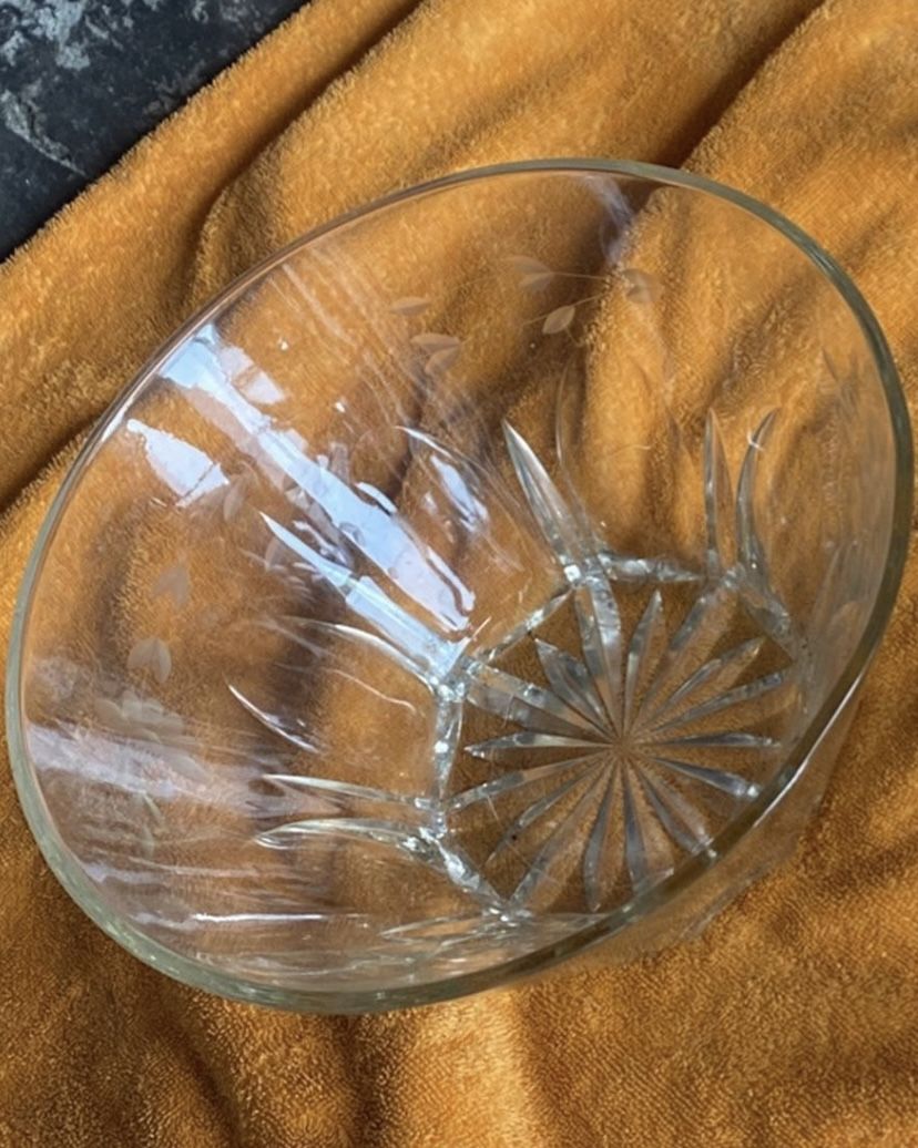 TWO Punch Bowls “Princess house” BOTH For $20