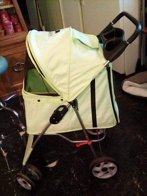 Dog stroller