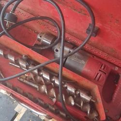 Milwaukee  Heavy-Duty Drill