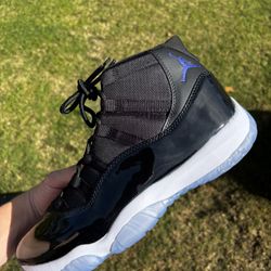 Jordan 11 Space Jam