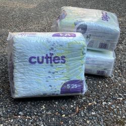 Cuties Size 5 Diapers 