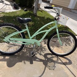 Electra Cruiser 1 Minty Color Kids Bike With Basket , Lights And Drink Holder.