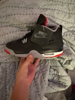 Bred Jordan 4s