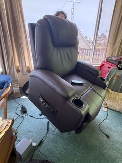 *pending pickup* Power Lift Recliner Chair for Elderly