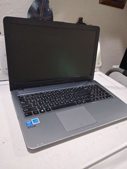 Asus slim laptop computer . windows 10. Good working condition.  Intel core i3 processor.  wifi. Webcam.  15'6 inches screen.   dvd reader.  500 gb ha