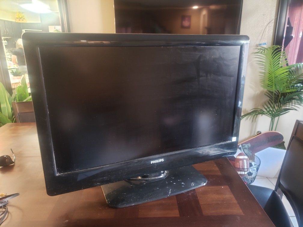 Philip's TV 31" Free DVD Player