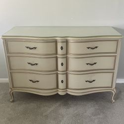 **DREXEL TOURAINE DRESSER**