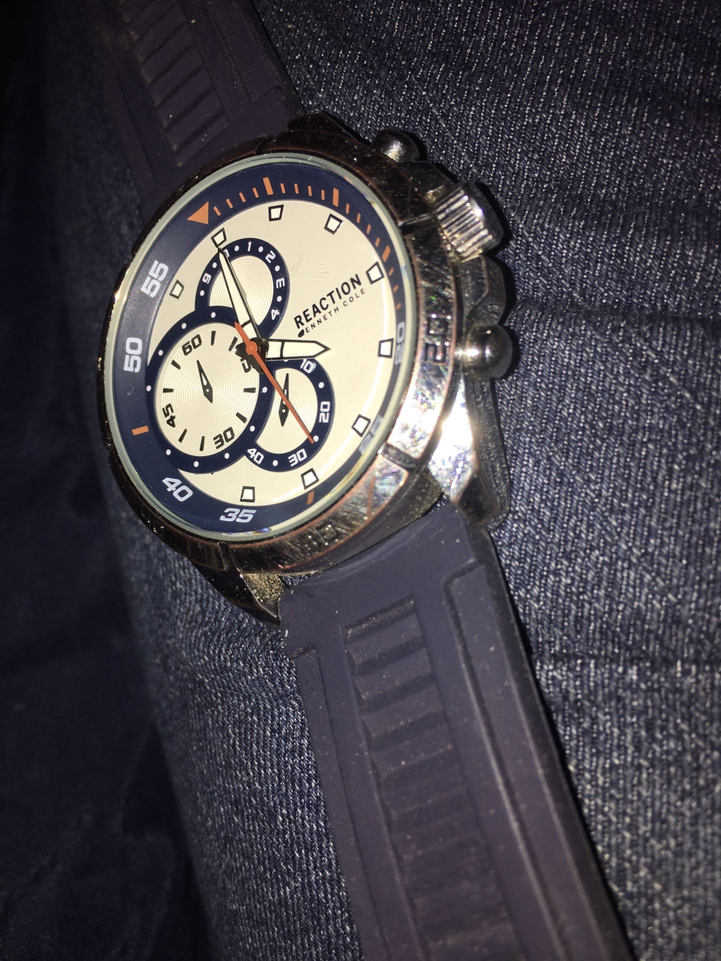 Kenneth Cole Reaction . 500$ But I Just Want Like 200$ Maybe Less