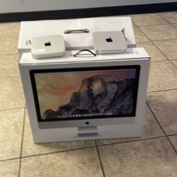 Lots of old iMacs and Mac mini’s