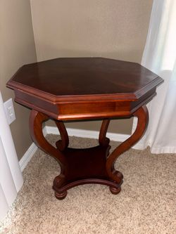 Set of 2 Dark Oak End Tables – Matching Side Tables/Nightstands