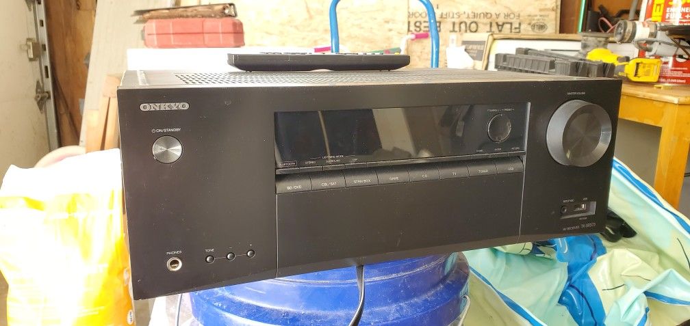 Onkyo TX-SR373