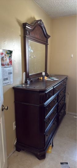 Vintage Antique Style Dresser & Mirror – Large Wood Chest of Drawers