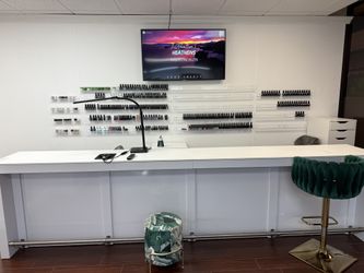 Pro Nails Bar Custom Table