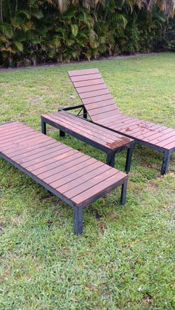 2 Chaise Lounge Chairs And Bench