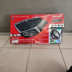 Microsoft Natural Ergonomic Desktop 7000