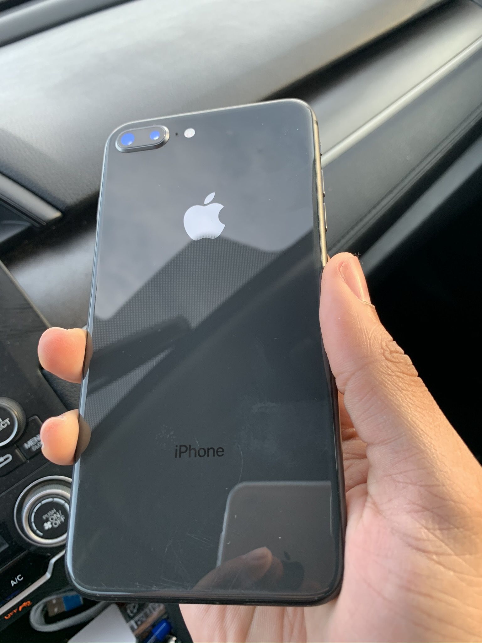 UNLOCKED IPHONE 8 PLUS / LOW PRICES