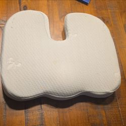 Seat cushion