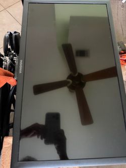 Insignia Flat Screen TVs 32 inch and 24 inch