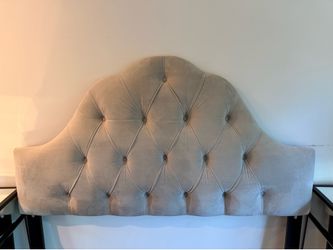 Queen Size Tufted Velvet Headboard