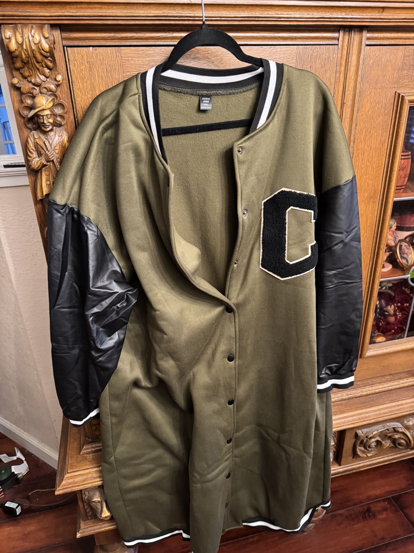 Brand New Women’s Jersey Style Jacket Size 3X