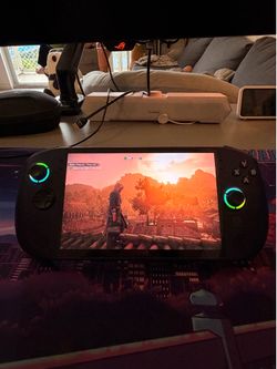 Legion Go S 8" 120Hz Gaming Handheld - AMD Ryzen Z1 Extreme - SteamOS - 32GB with 1TB SSD