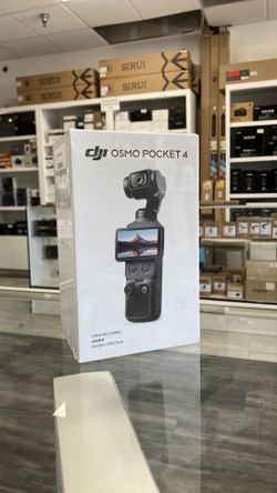 DJI Osmo Pocket 4 Creator Combo