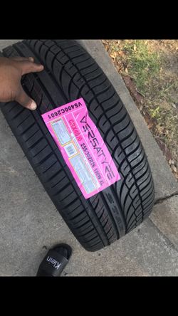 255/30/26 tire
