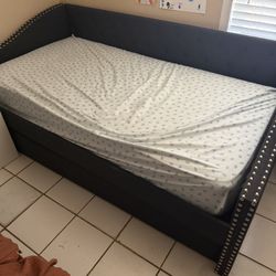 Twin Bed 