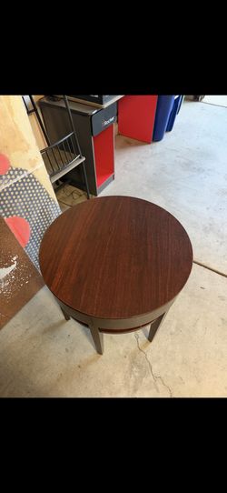 Round End Table