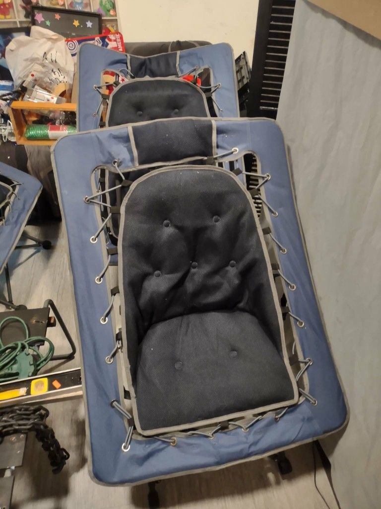 Set Of 3 Bungee lawn chairs