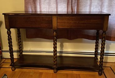 The Bombay Company 1993 Console Table