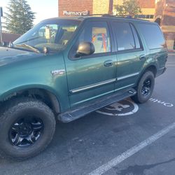 1999 Ford Expedición.  Running Good Smog Check Ready