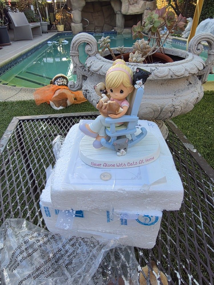 Never Alone With Cats