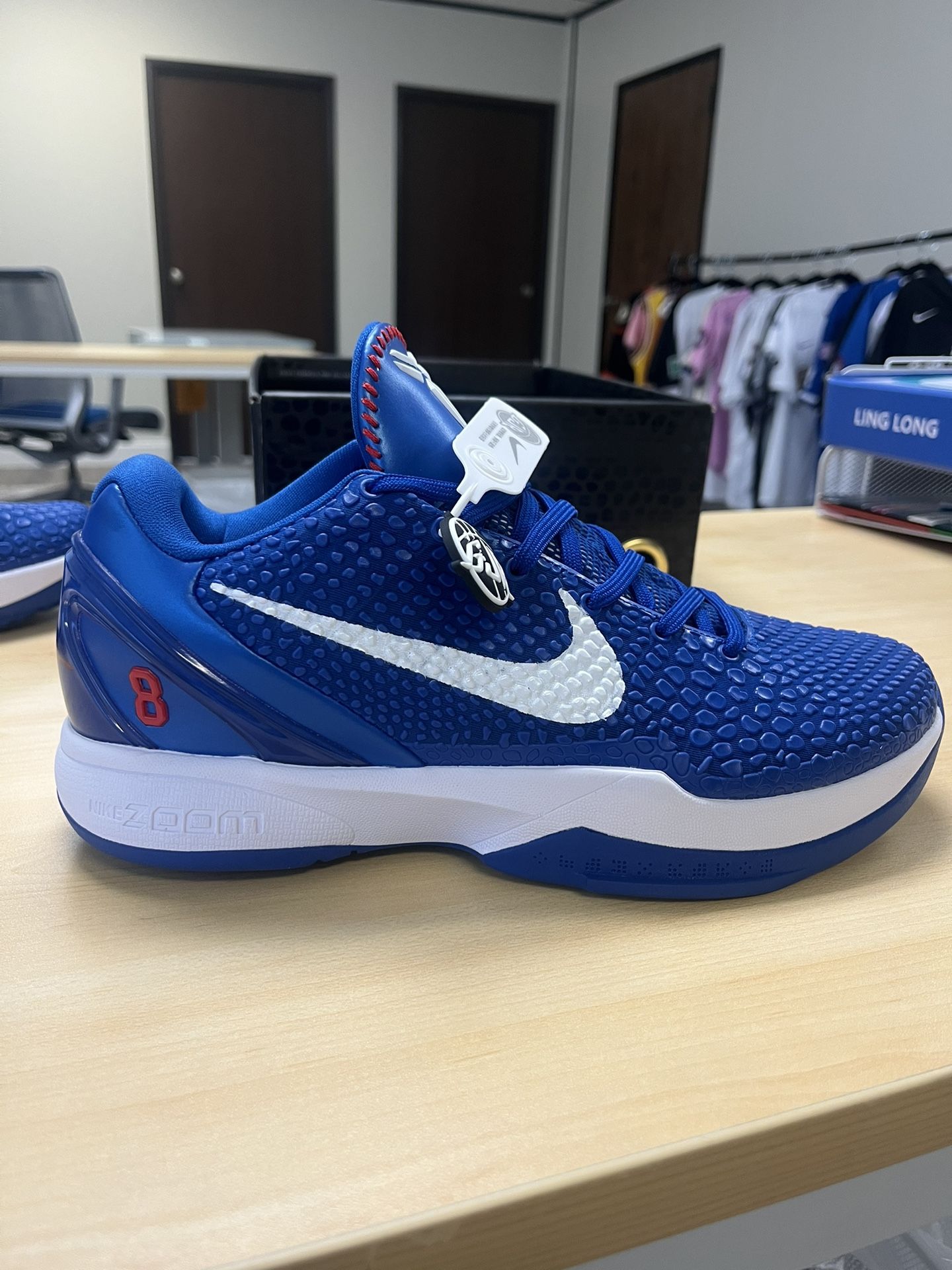 Kobe Protro 6 x Dodgers SIZE 10