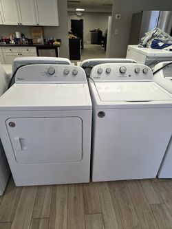 Whirlpool Washer And Dryer Everything Works Great Delivery Available For Extra Fit.