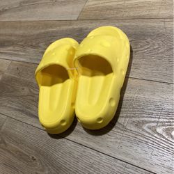 Sponge Slippers