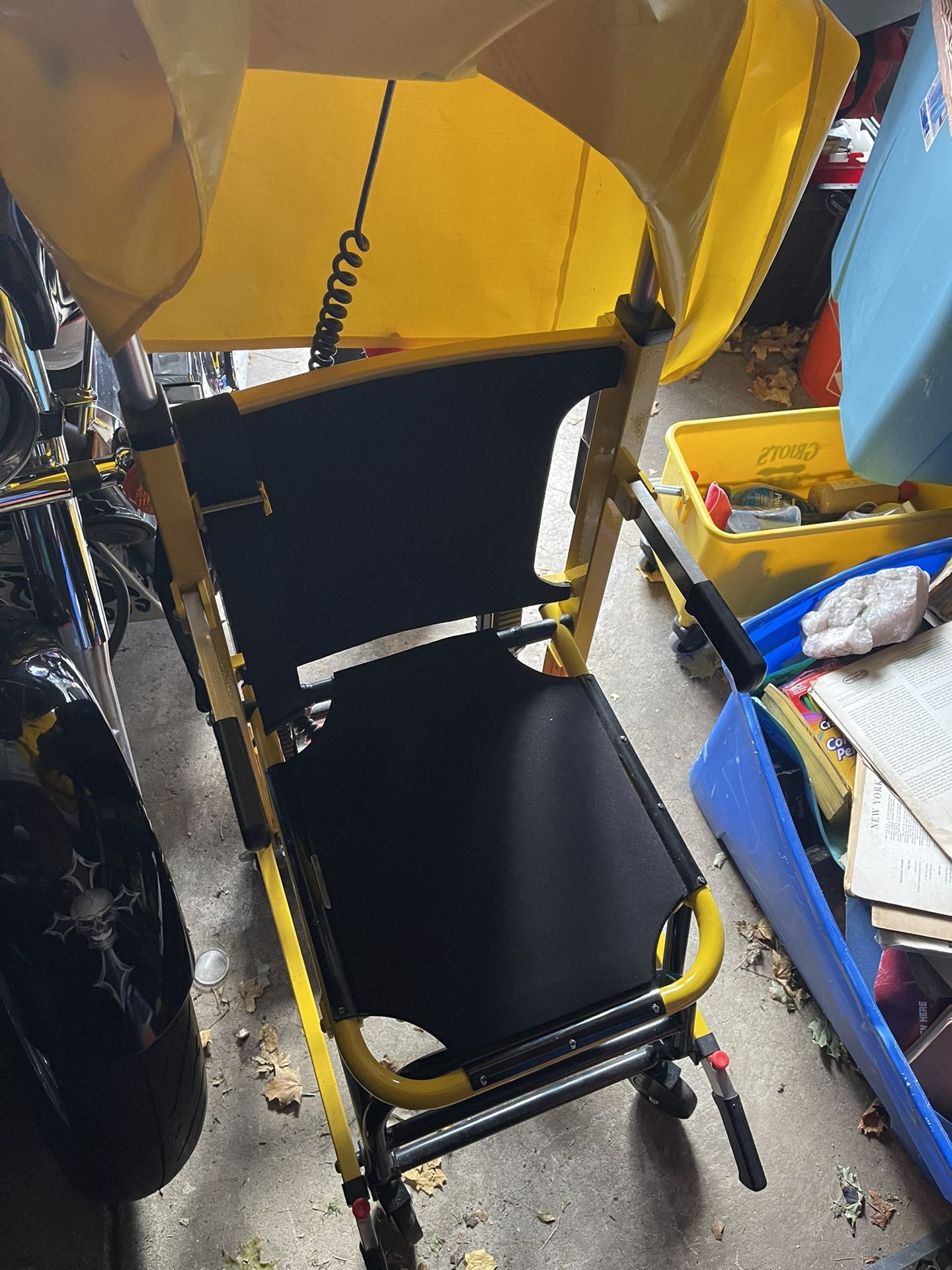 Mobile stair lift chair